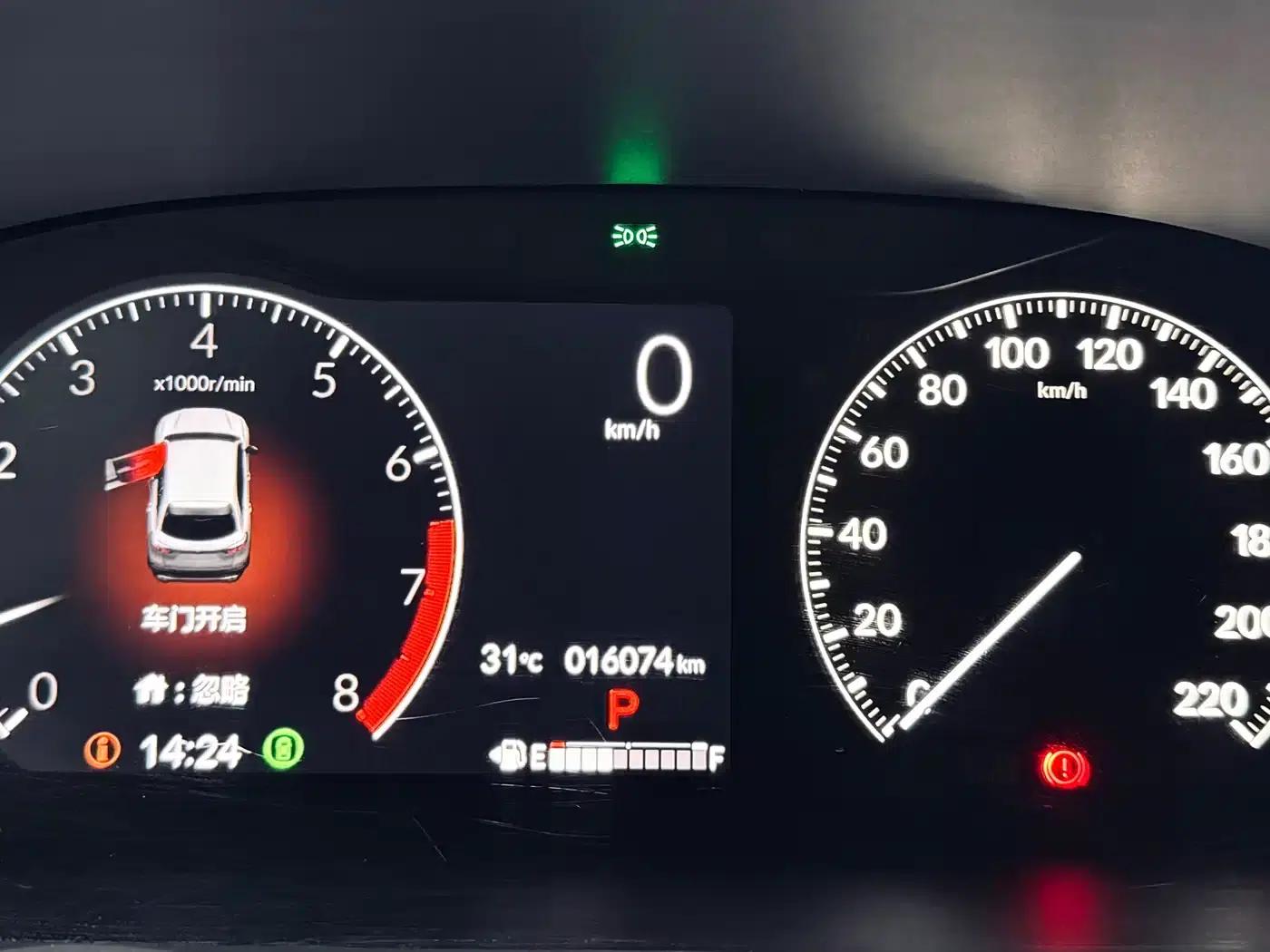 Honda HR-V 2023 240TURBO Sporty Edition — миниатюра 12