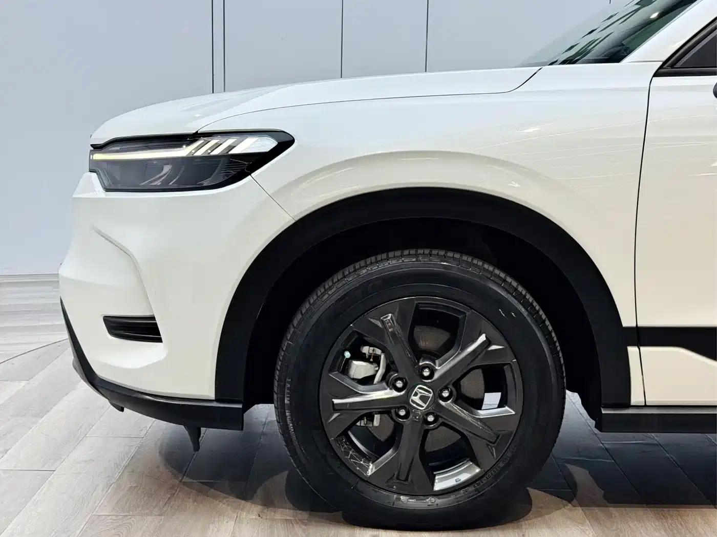 Honda HR-V 2023 240TURBO Sporty Edition — миниатюра 26