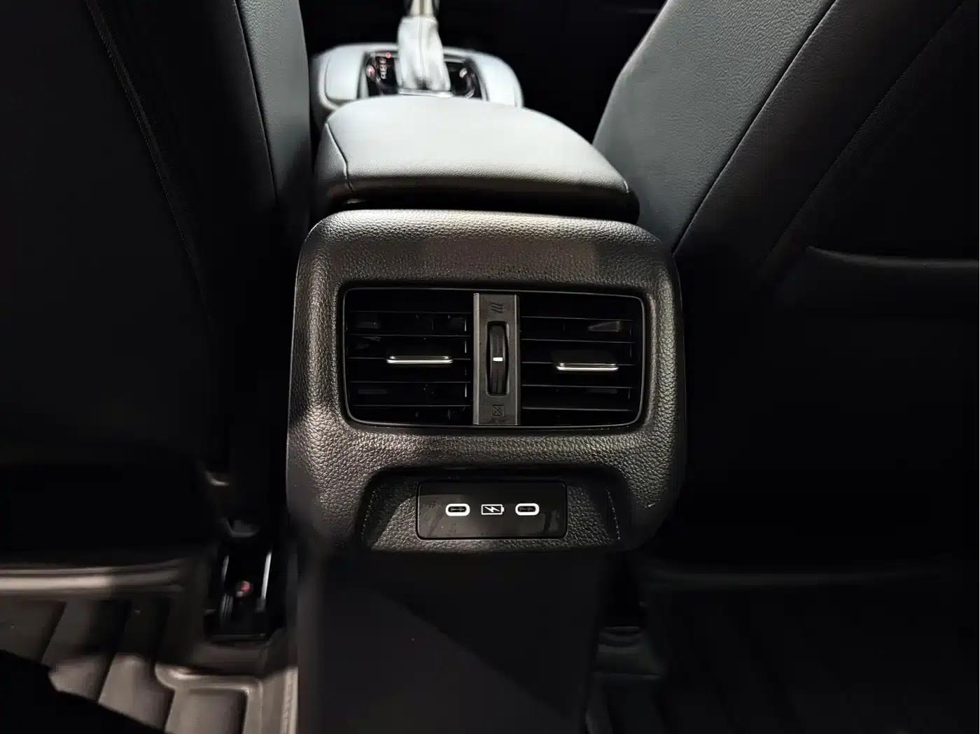 Honda HR-V 2023 240TURBO Sporty Edition — миниатюра 7