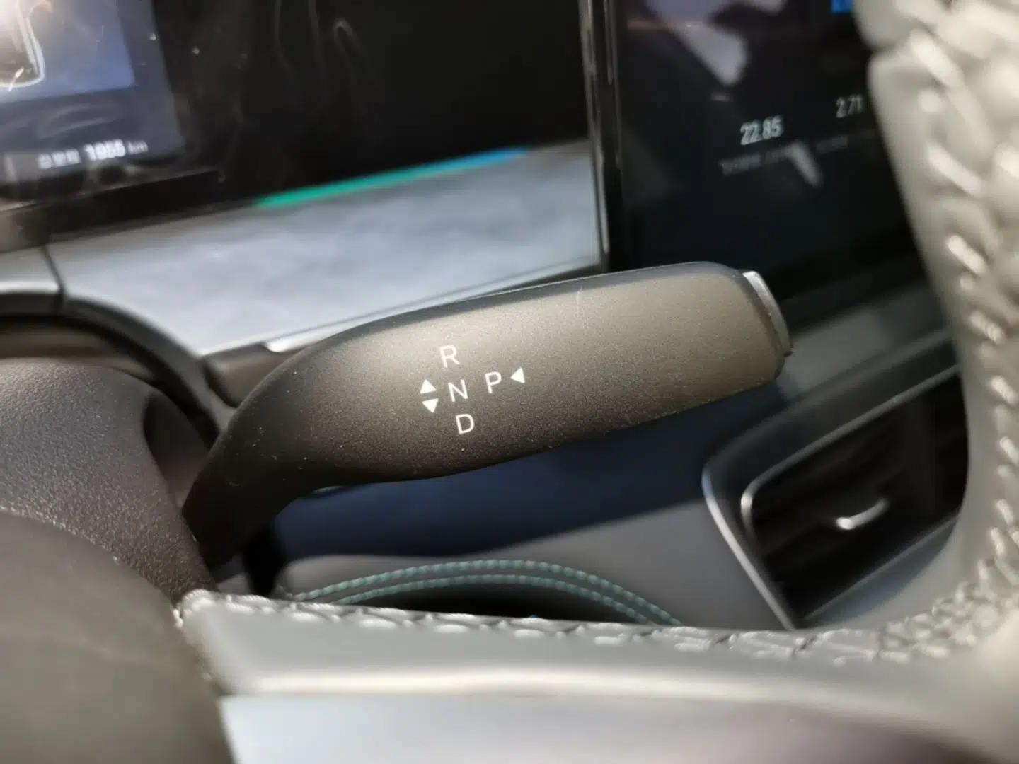 BYD Sealion 07 DM-i 2025 150 Flagship+ Edition — миниатюра 17