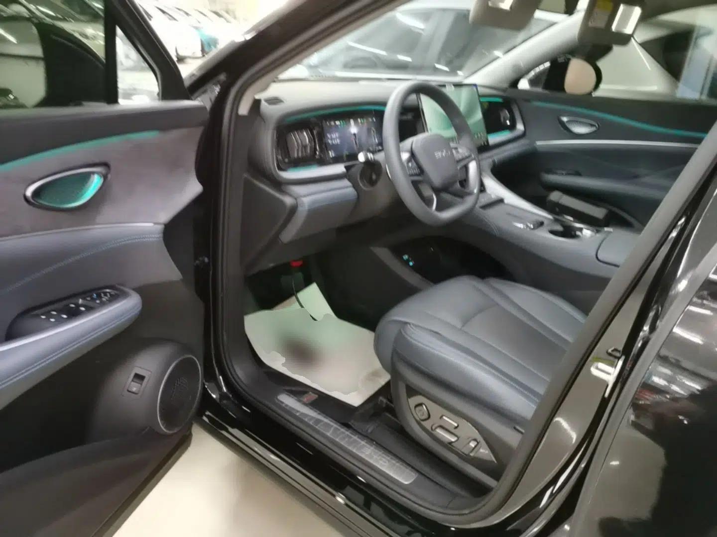 BYD Sealion 07 DM-i 2025 150 Flagship+ Edition — миниатюра 19