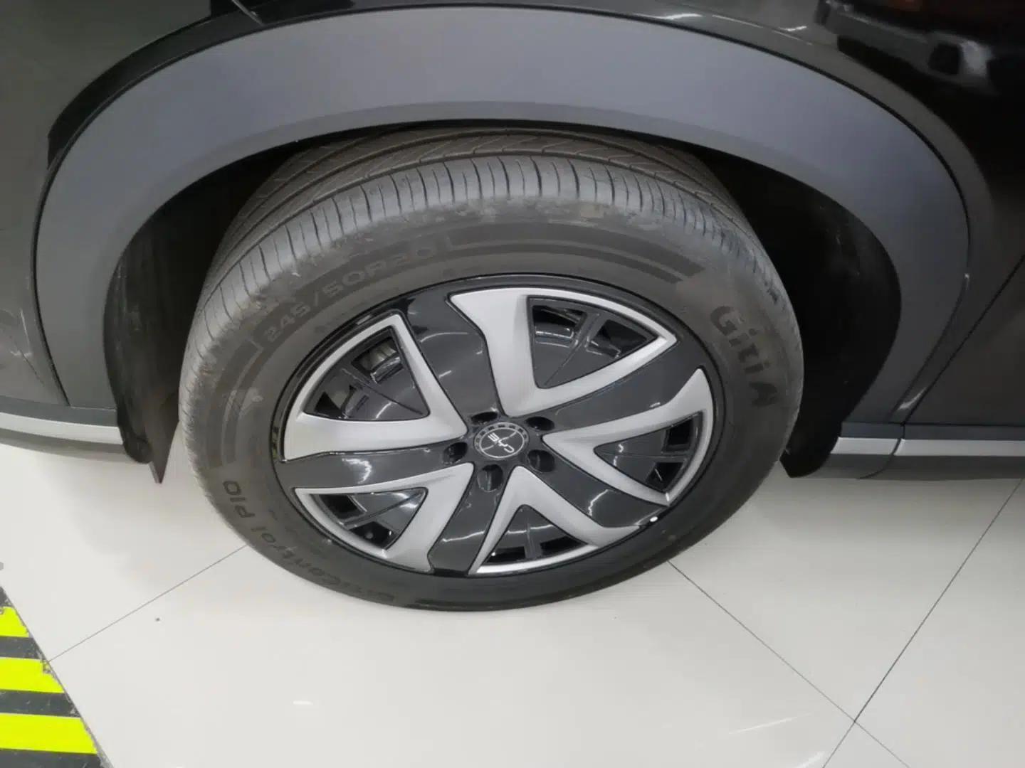 BYD Sealion 07 DM-i 2025 150 Flagship+ Edition — миниатюра 8