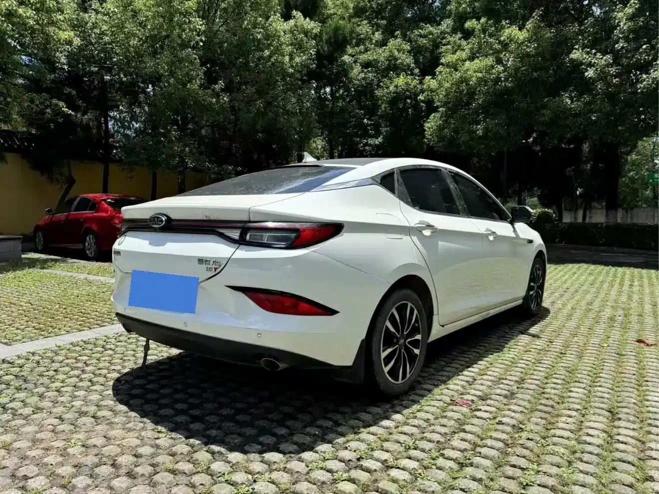 Sihao A5 2021 1.5T CVT Luxury Intelligent Edition — миниатюра 4