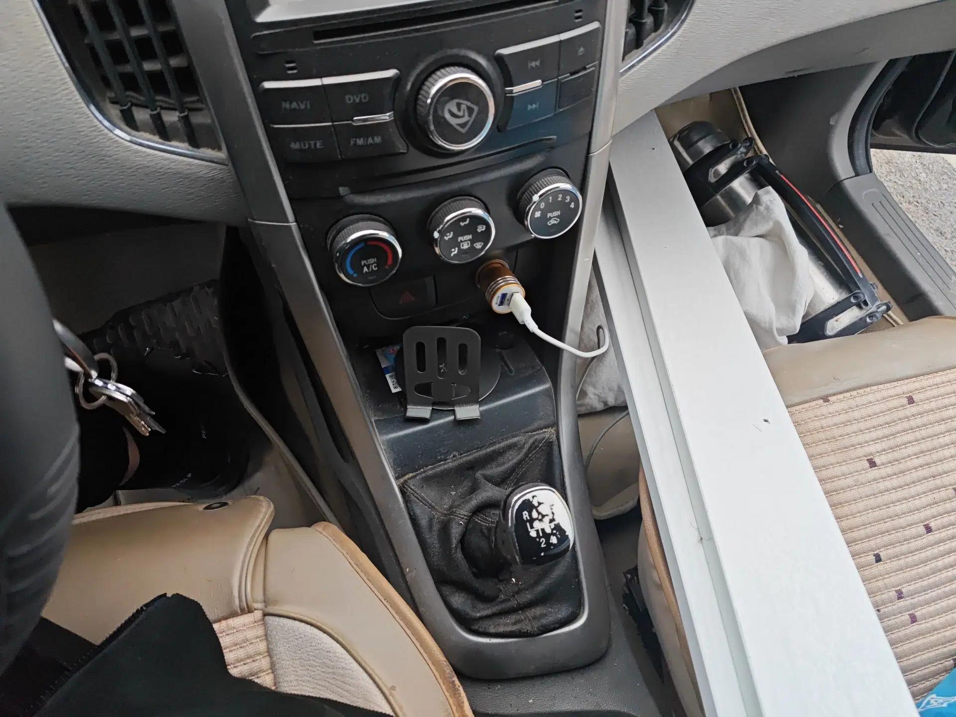 Baojun 630 2012 1.5L DVVT manual comfort version — миниатюра 15
