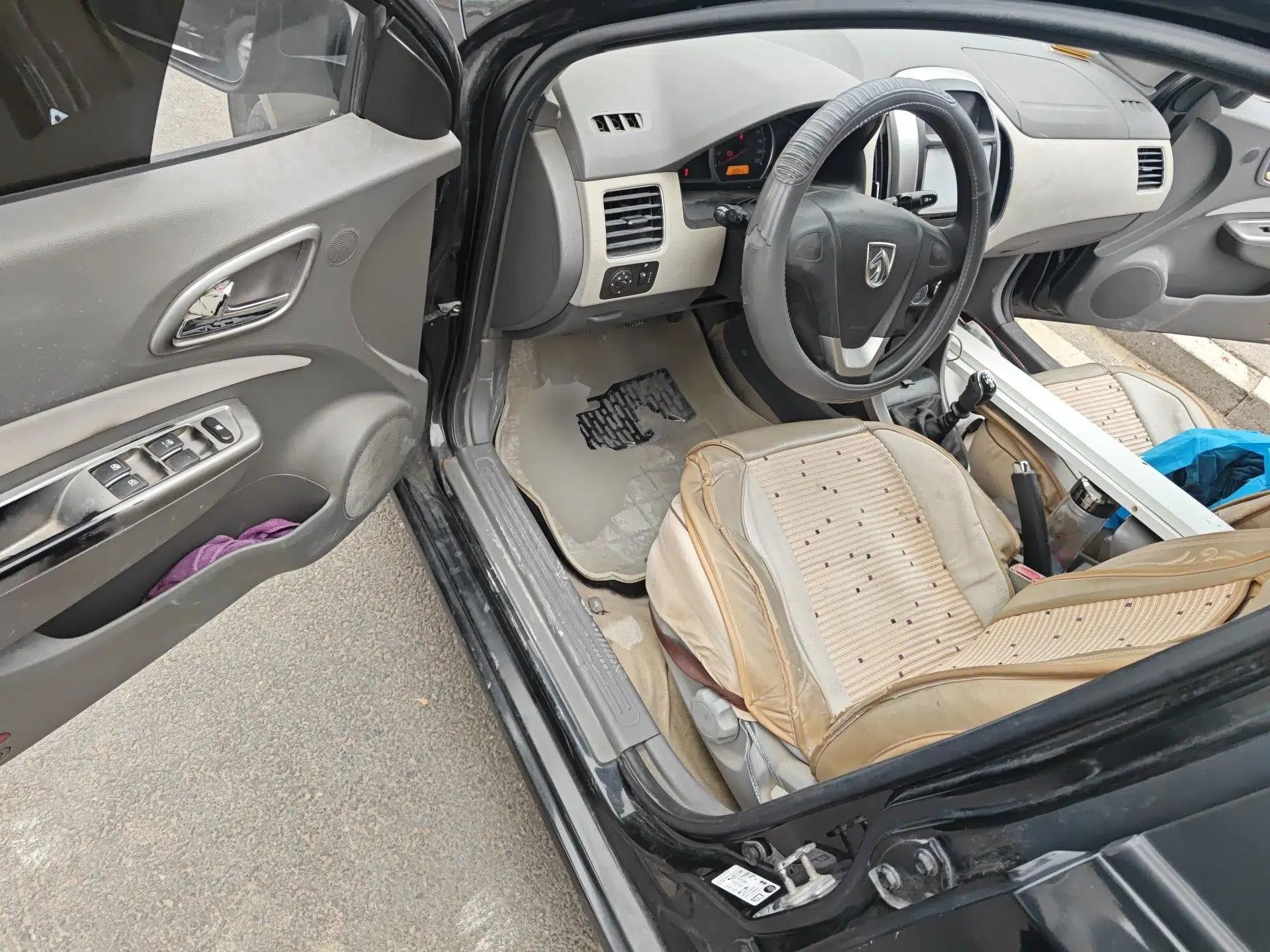 Baojun 630 2012 1.5L DVVT manual comfort version — миниатюра 17