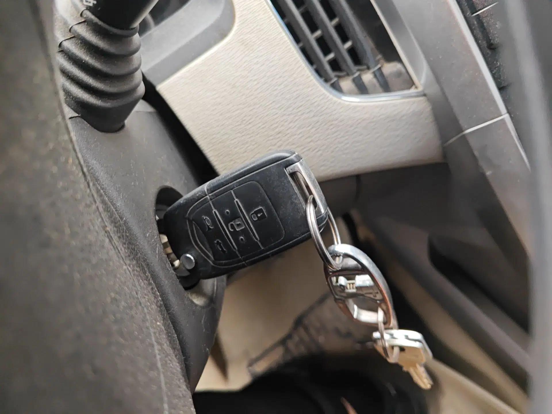 Baojun 630 2012 1.5L DVVT manual comfort version — миниатюра 9