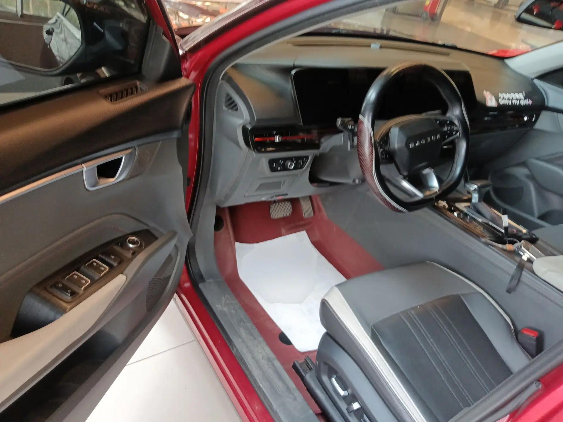 Baojun RC-6 2019 1.5T CVT 24-Hour Online Prestige Edition — миниатюра 19