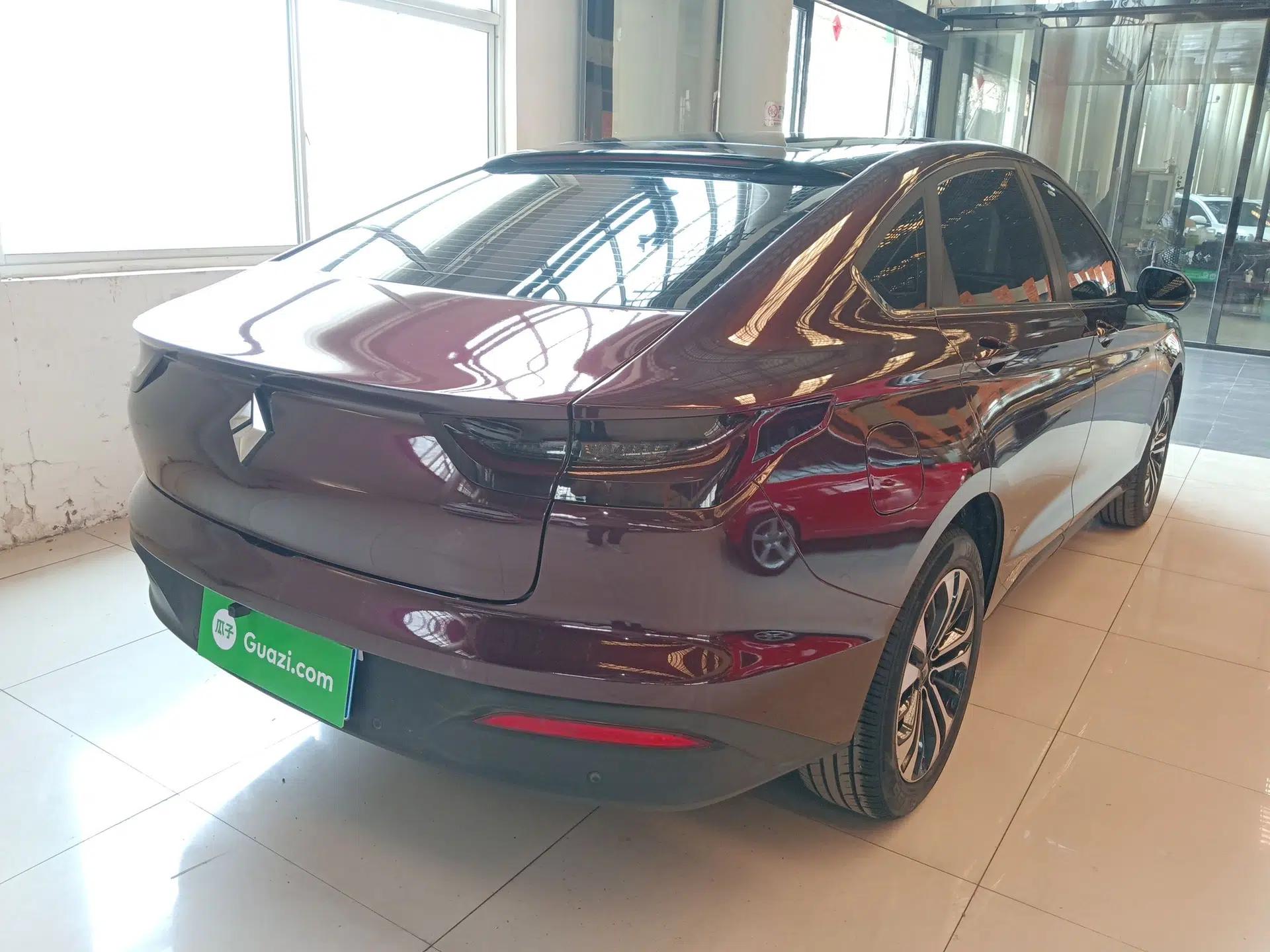 Baojun RC-6 2019 1.5T CVT 24-Hour Online Prestige Edition — миниатюра 6