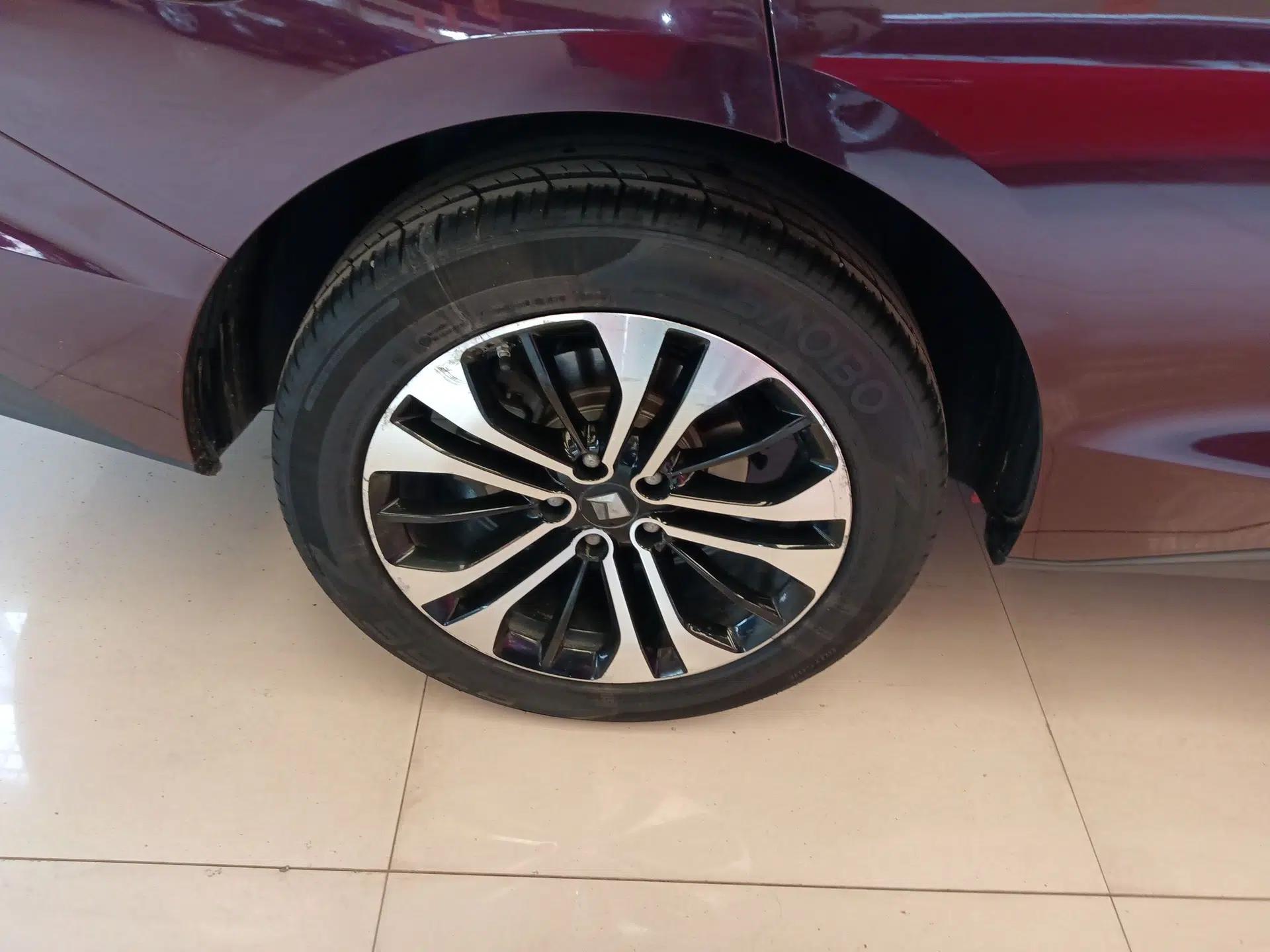 Baojun RC-6 2019 1.5T CVT 24-Hour Online Prestige Edition — миниатюра 10