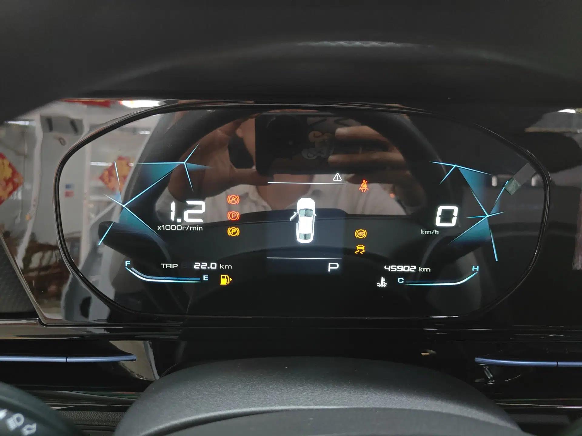 Baojun RC-6 2019 1.5T CVT Elite Version with 24-Hour Online Service — миниатюра 14