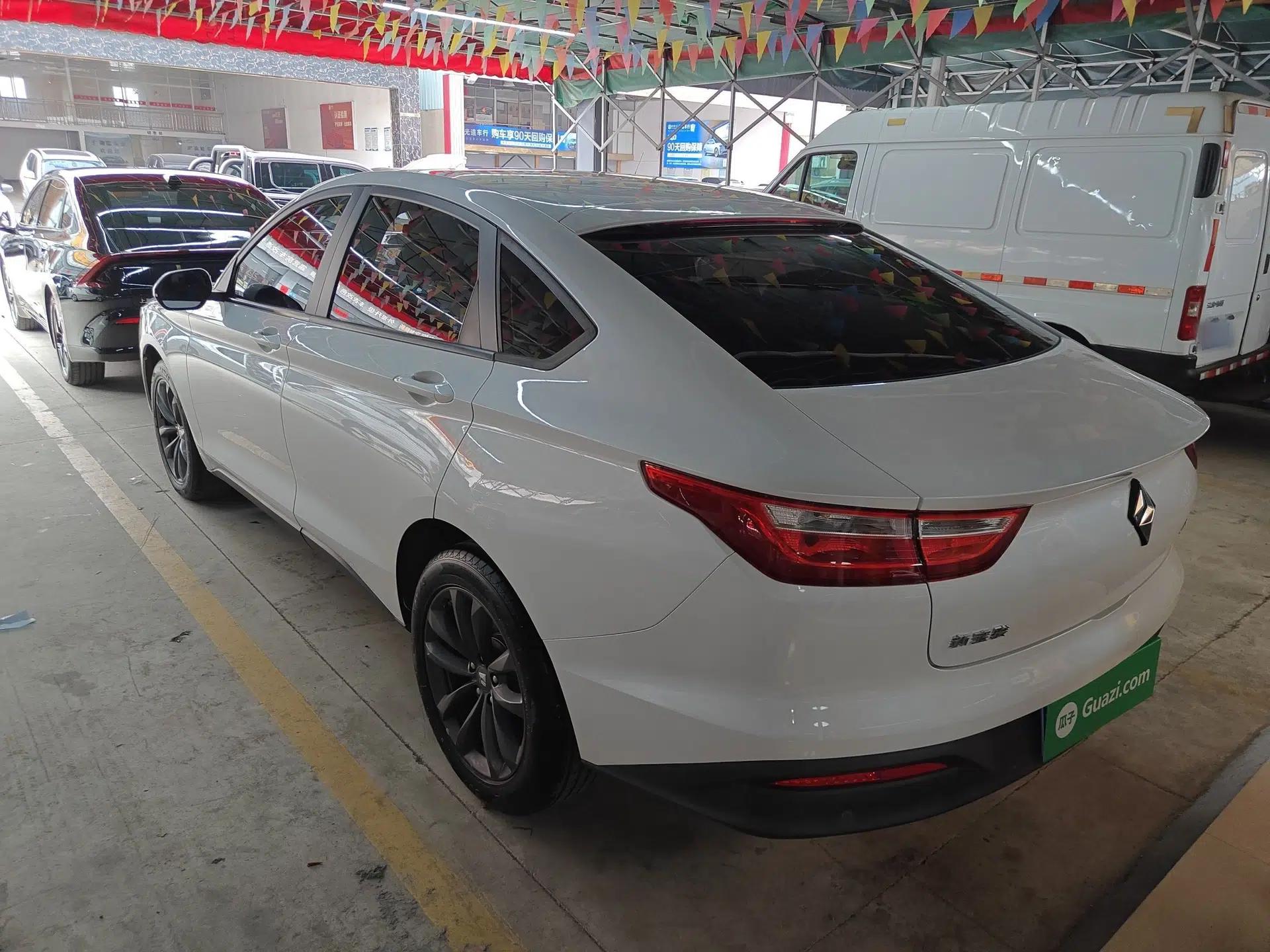 Baojun RC-6 2019 1.5T CVT Elite Version with 24-Hour Online Service — миниатюра 7