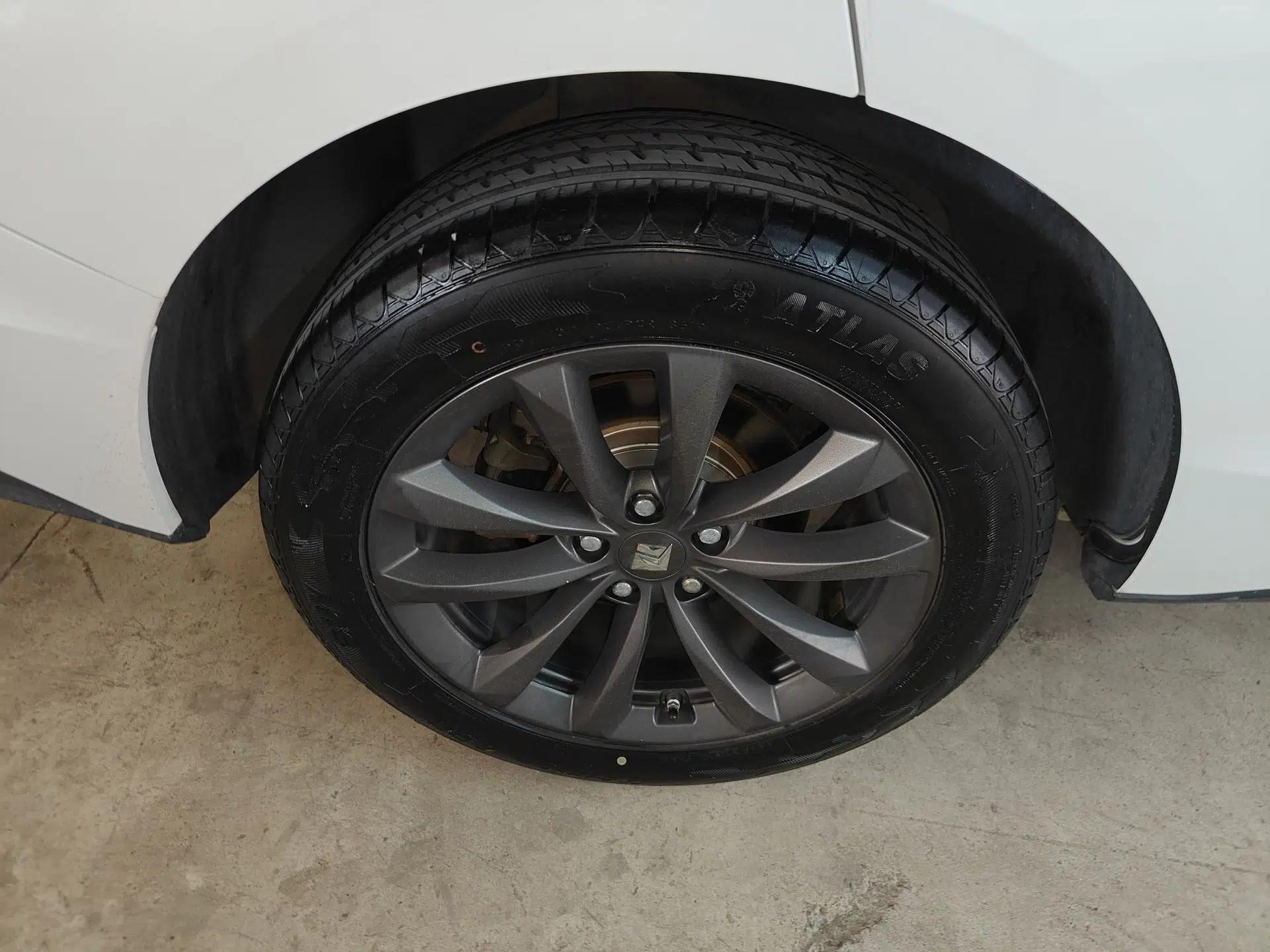 Baojun RC-6 2019 1.5T CVT Elite Version with 24-Hour Online Service — миниатюра 10