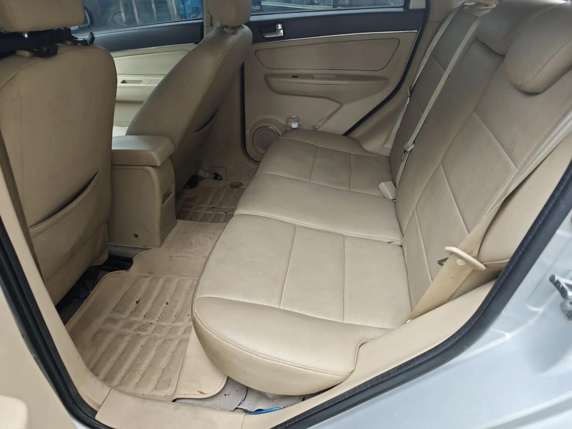 BAIC E Series 2013 Hatchback 1.5L Automatic Lotte Edition — миниатюра 18