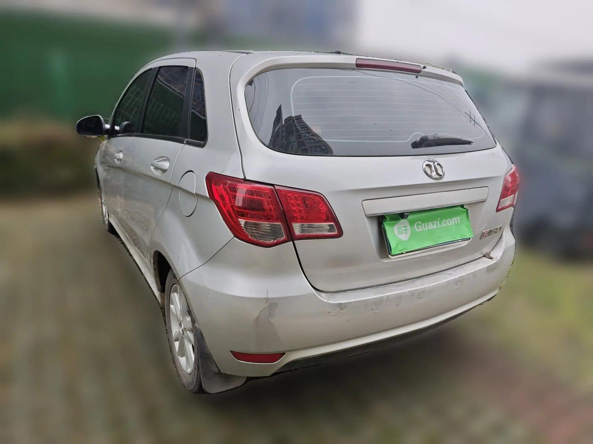 BAIC E Series 2013 Hatchback 1.5L Automatic Lotte Edition — миниатюра 4