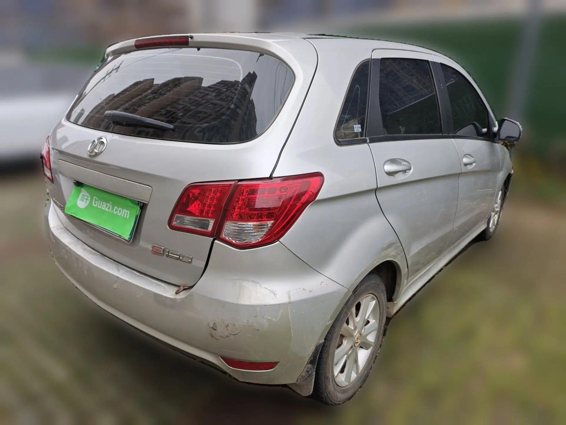 BAIC E Series 2013 Hatchback 1.5L Automatic Lotte Edition — миниатюра 6