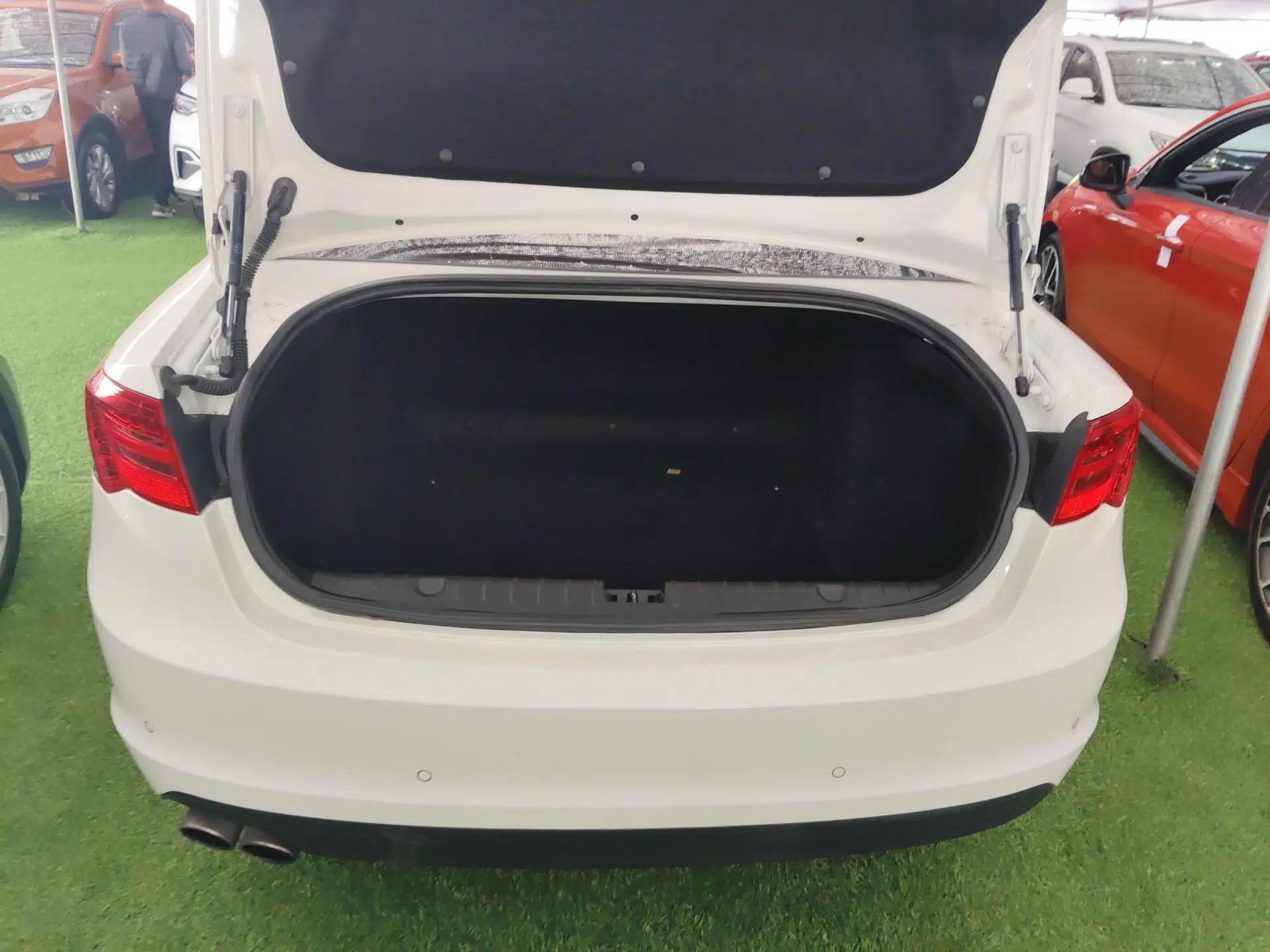 BAIC Senova D70 2018 Performance Version 1.8T Comfort Version — миниатюра 22