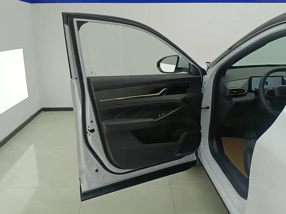 Dongfeng Fengshen L7 2025 Model 518 Enjoy Edition — миниатюра 7