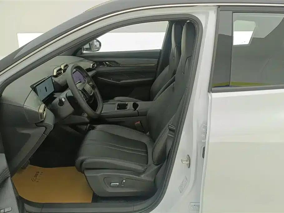 Dongfeng Fengshen L7 2025 Model 518 Enjoy Edition — миниатюра 9