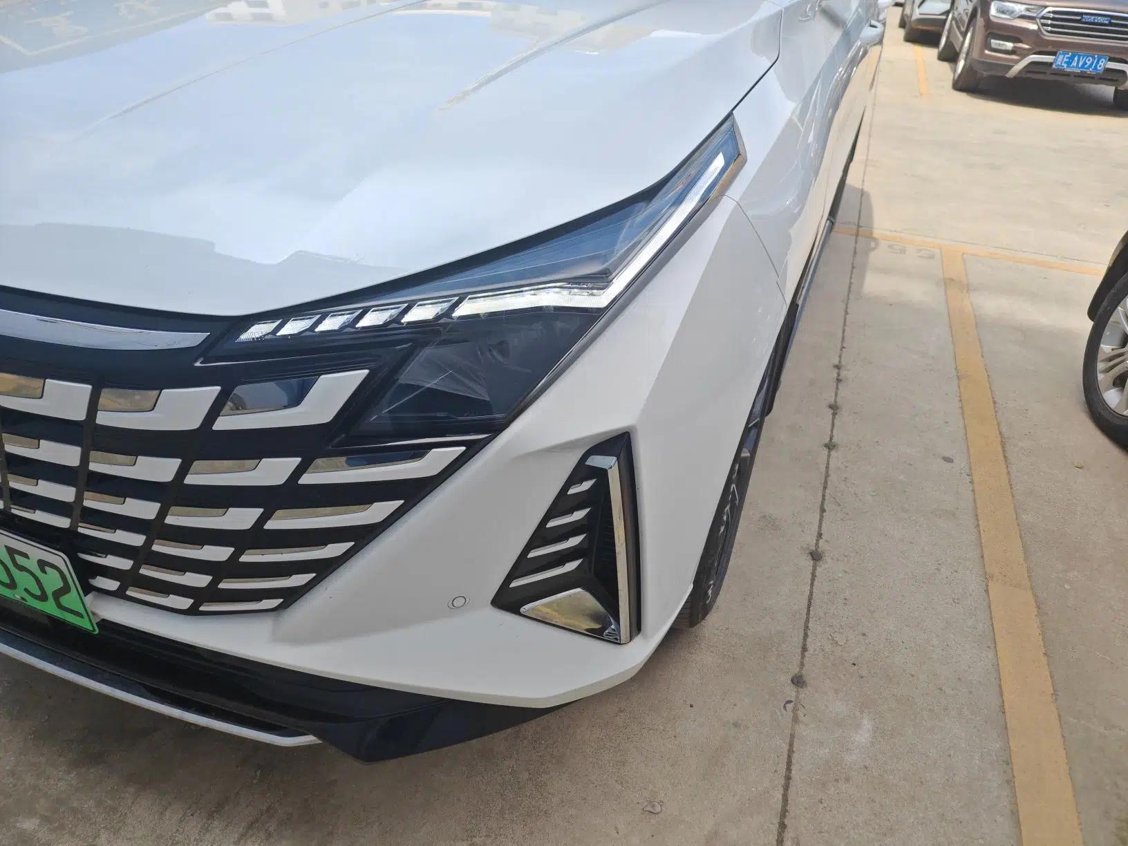 CHANGAN UNI-Z New Energy 2025 Model, Smart New Blue Whale 125km Battleship+ Version — миниатюра 9