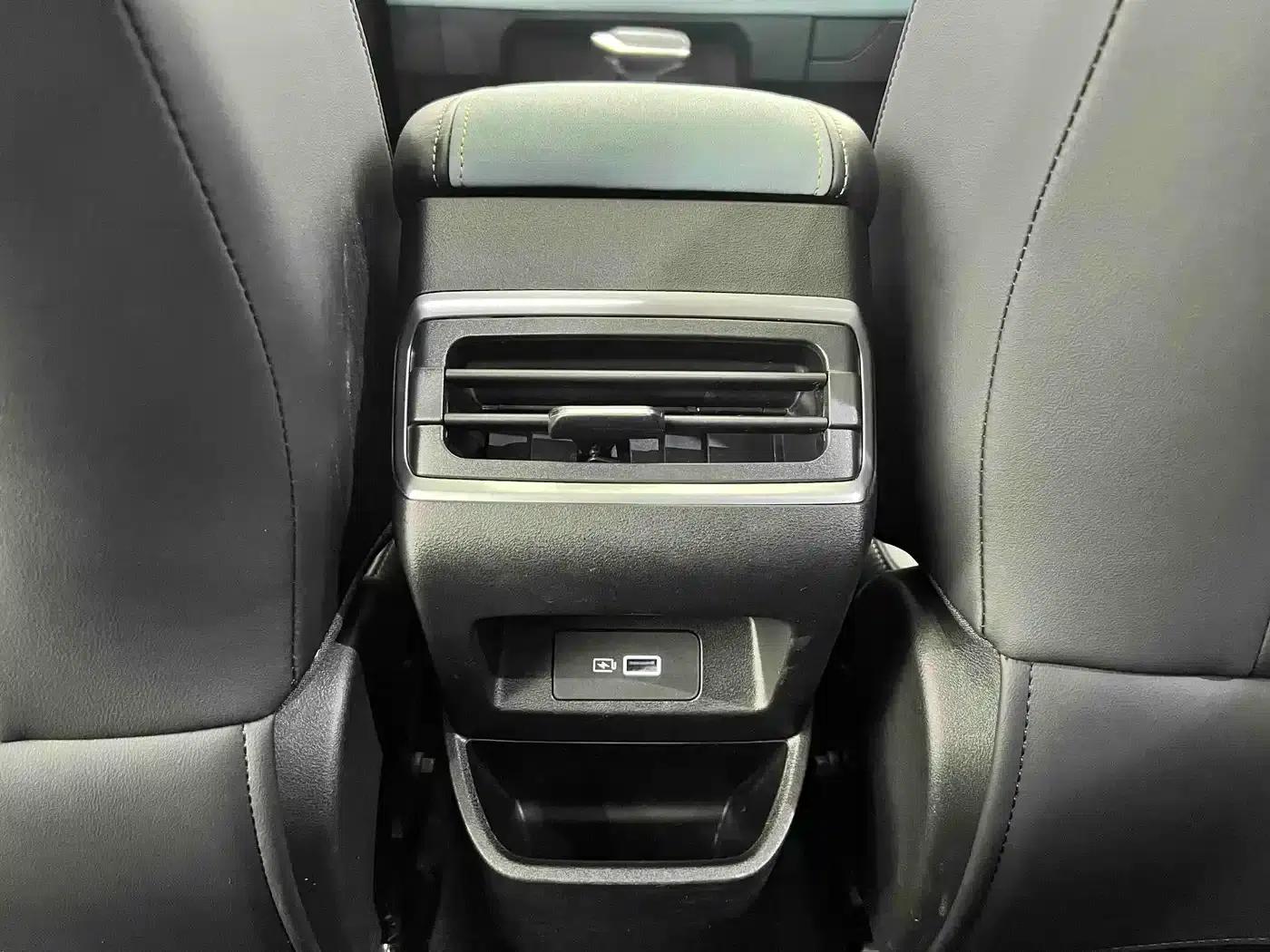 Geely Emgrand L 2022 1.4T CVT Supreme Edition — миниатюра 15