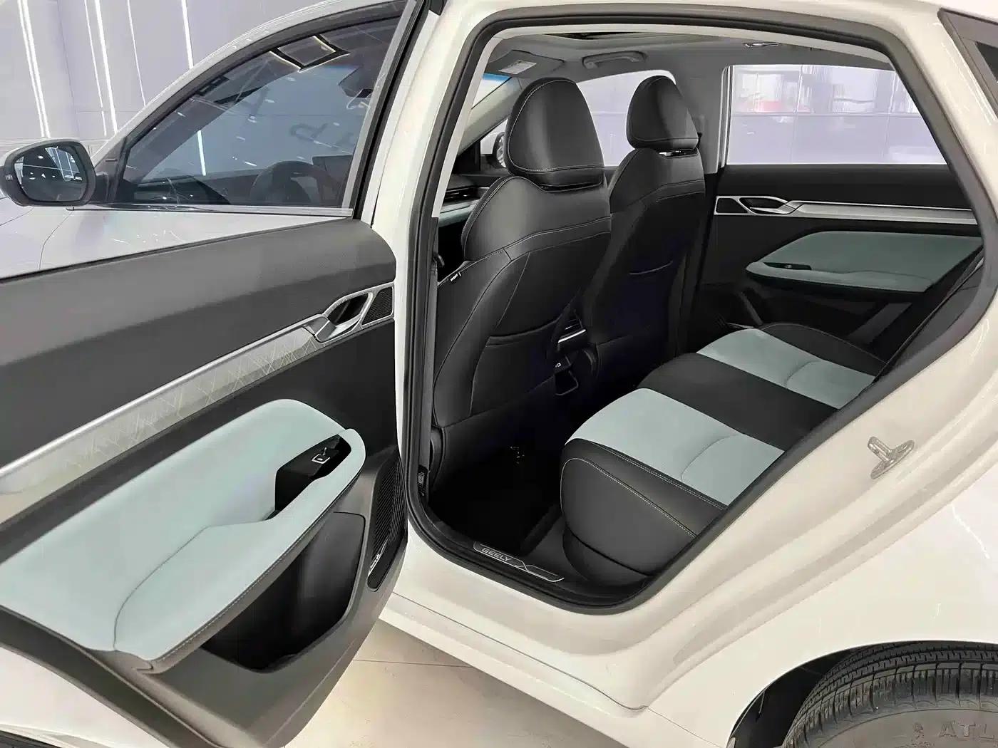 Geely Emgrand L 2022 1.4T CVT Supreme Edition — миниатюра 16