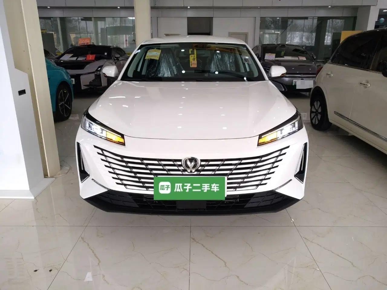 CHANGAN Eado PHEV 2025 Smart New Blue Whale 145KM High-Energy Edition — миниатюра 2