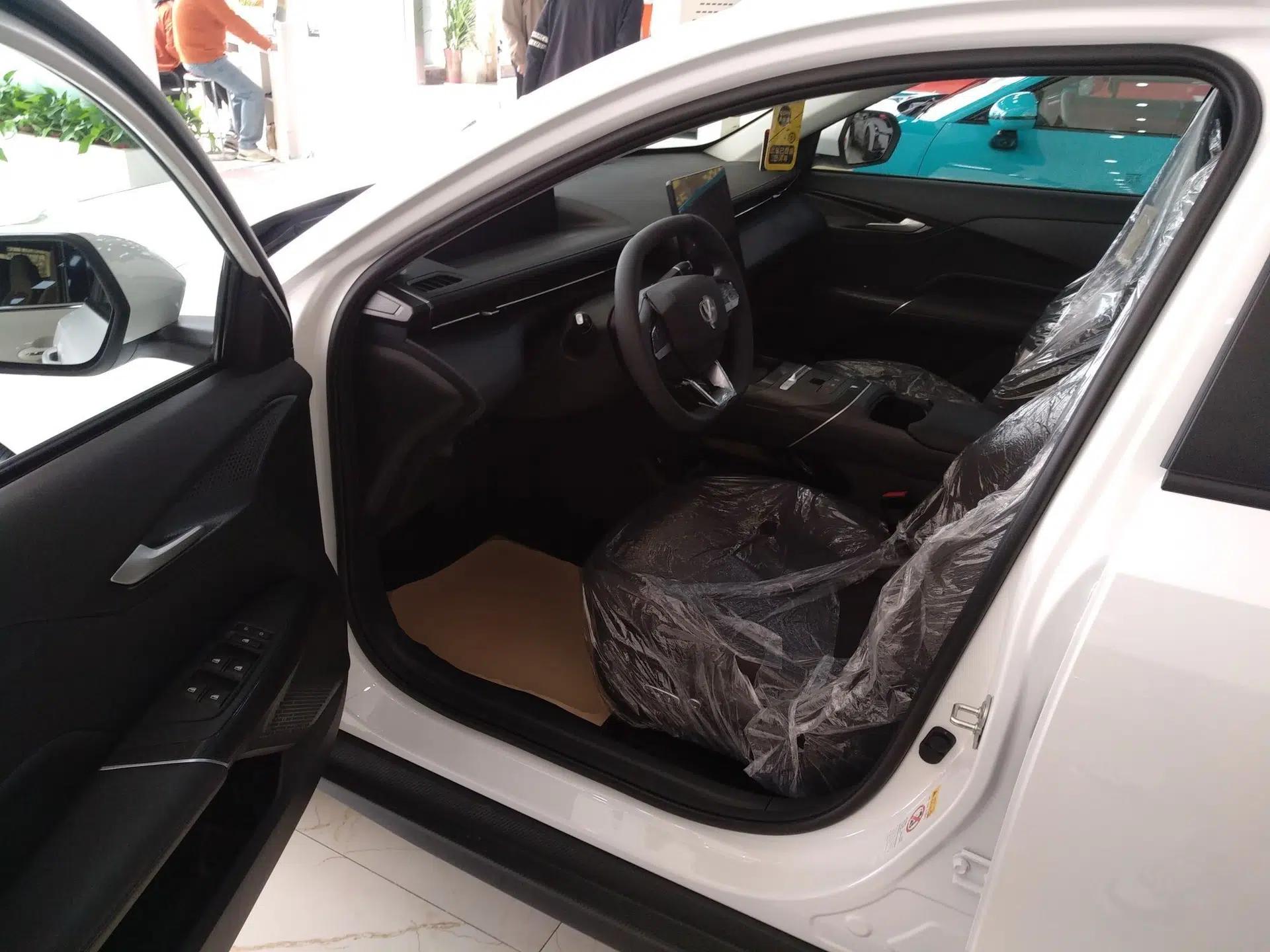 CHANGAN Eado PHEV 2025 Smart New Blue Whale 145KM High-Energy Edition — миниатюра 18