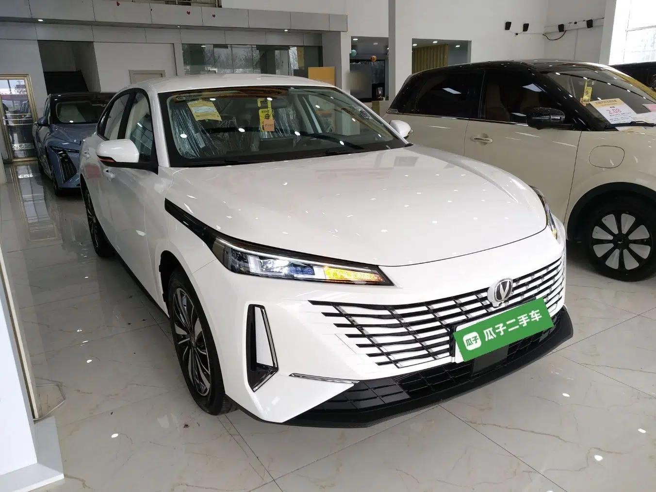 CHANGAN Eado PHEV 2025 Smart New Blue Whale 145KM High-Energy Edition — миниатюра 6