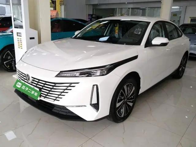 CHANGAN Eado PHEV 2025 Smart New Blue Whale 145KM High-Energy Edition