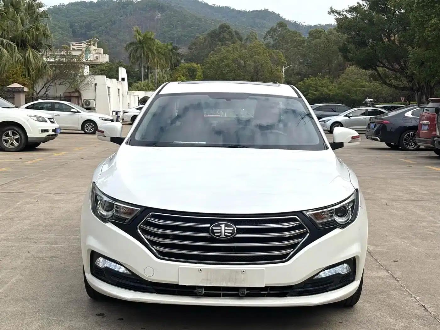 Besturn B30 2016 1.6L Automatic Luxury Edition — миниатюра 2