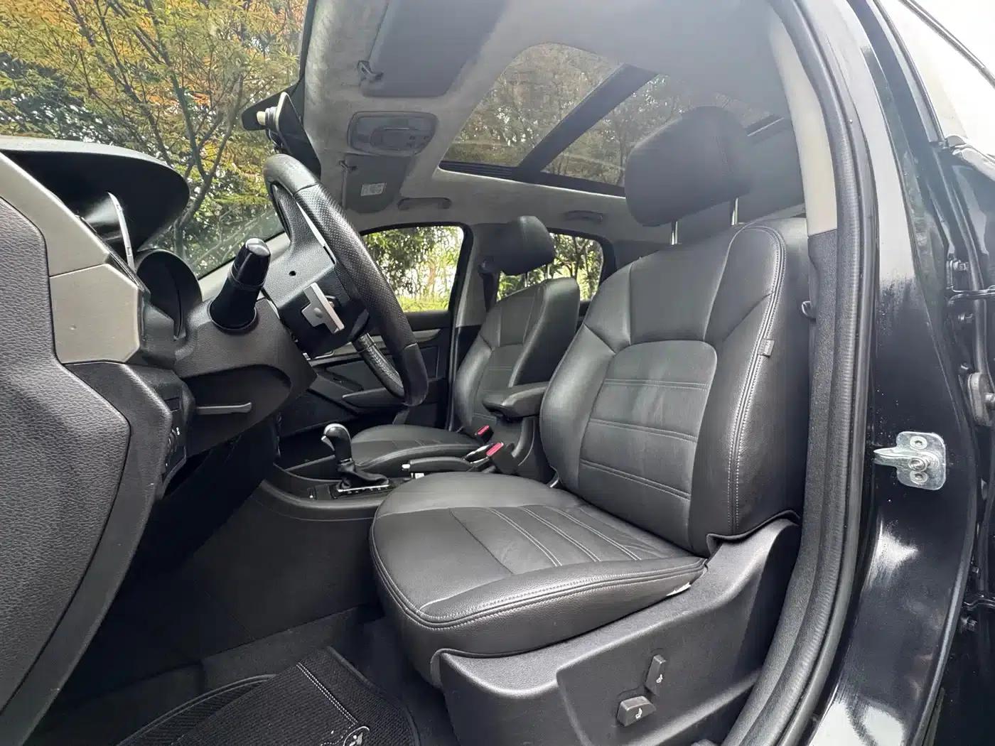 2015 Senova X65 2.0T Automatic Luxury Edition — миниатюра 18
