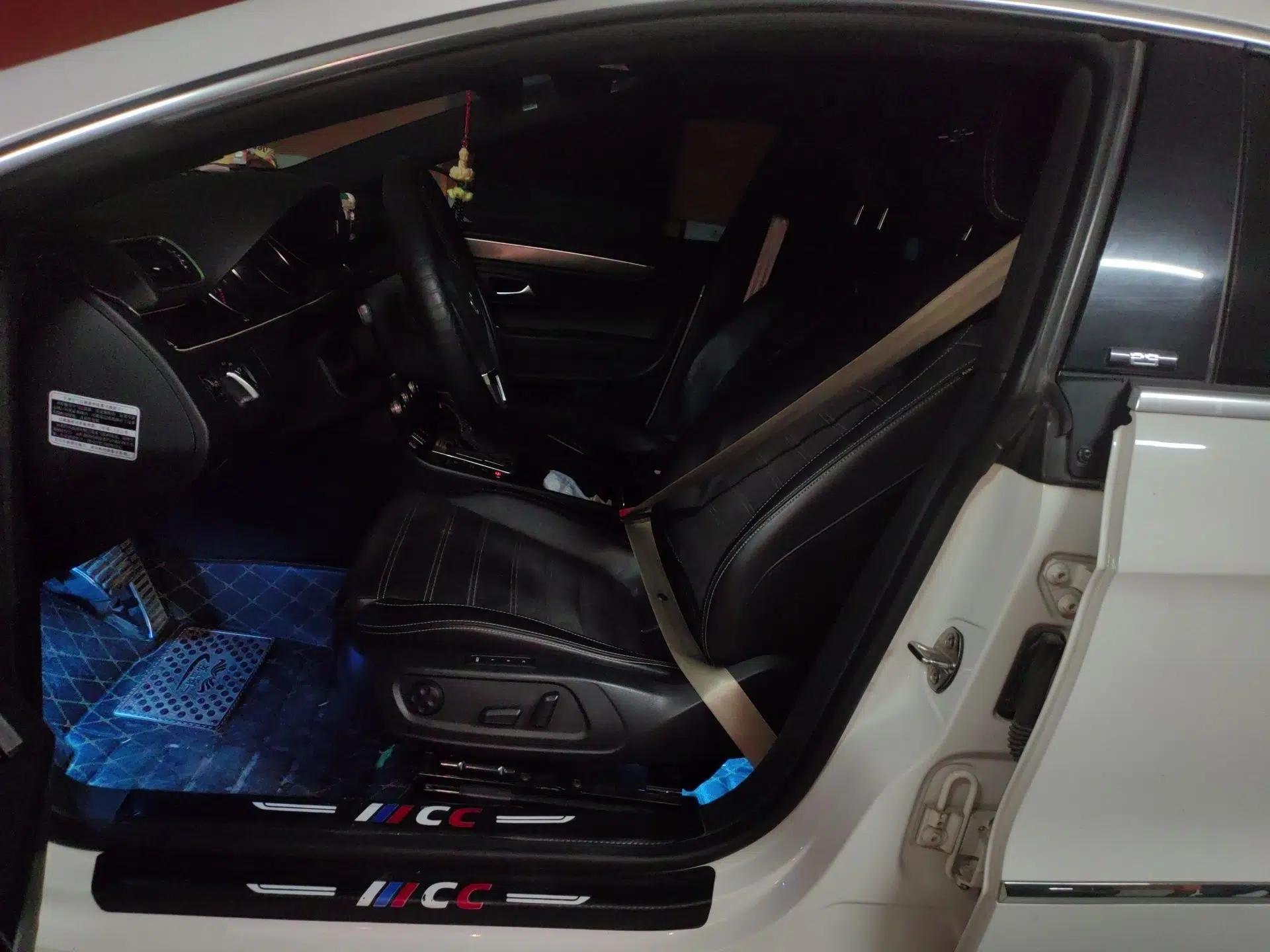 Volkswagen CC 2016 300TSI 25th Anniversary Edition — миниатюра 16
