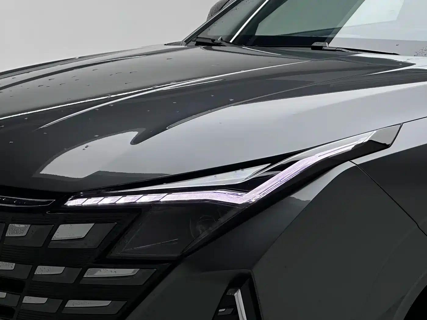 Changan UNI-Z New Energy 2024 Blue Whale Smart Electric iDD 125km Leading Edition — миниатюра 18