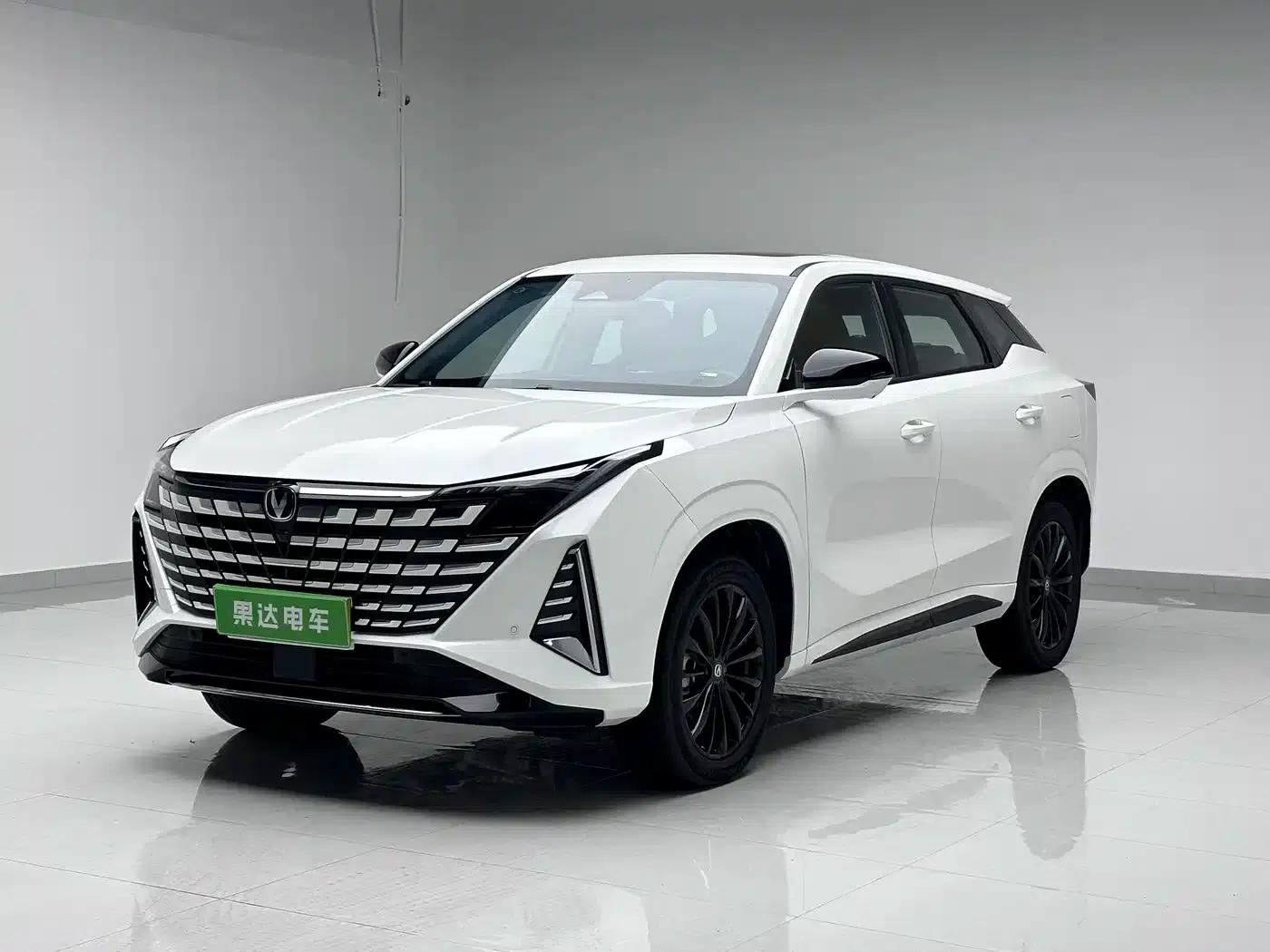 Changan UNI-Z New Energy 2024 Blue Whale Smart Electric iDD 125km Leading Edition — миниатюра 1