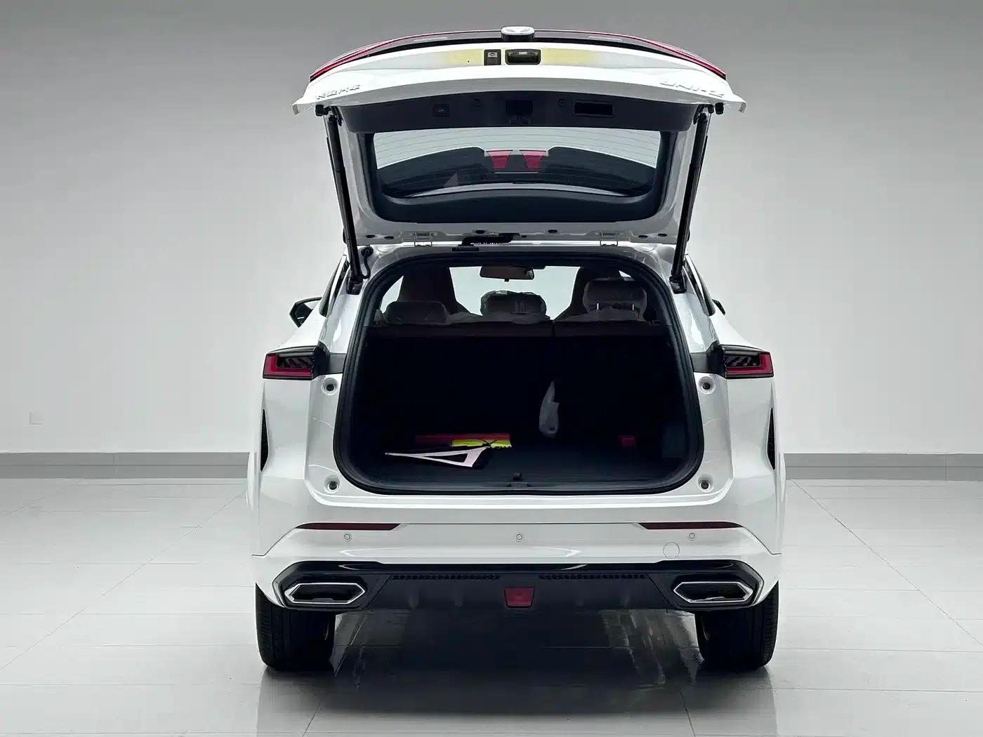 Changan UNI-Z New Energy 2024 Blue Whale Smart Electric iDD 125km Leading Edition — миниатюра 17