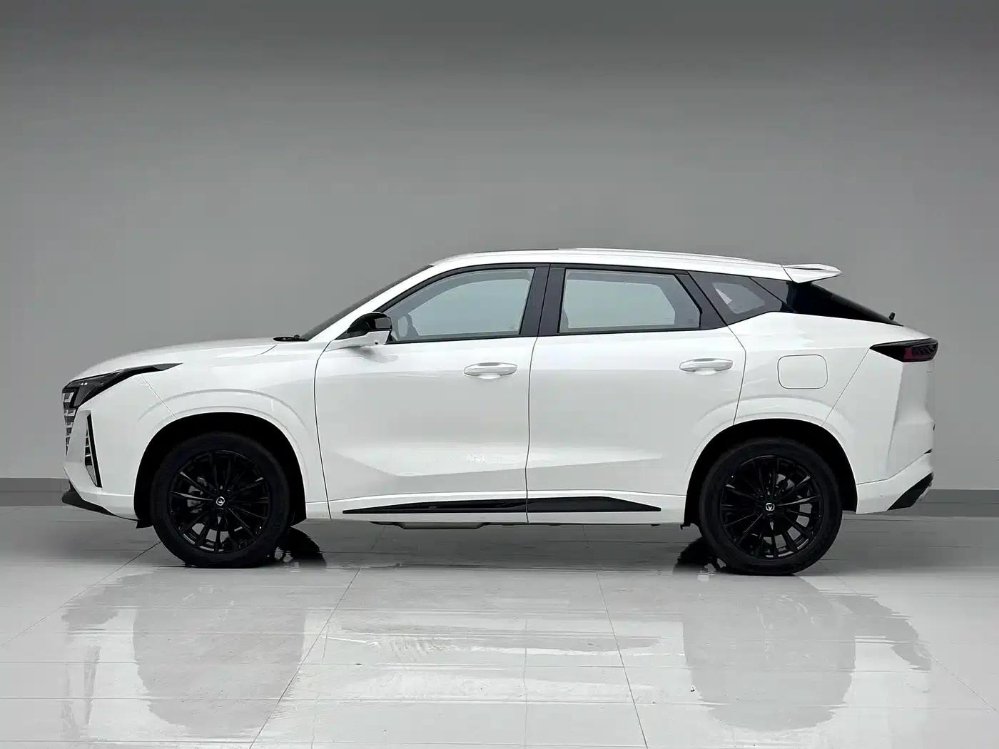 Changan UNI-Z New Energy 2024 Blue Whale Smart Electric iDD 125km Leading Edition — миниатюра 6