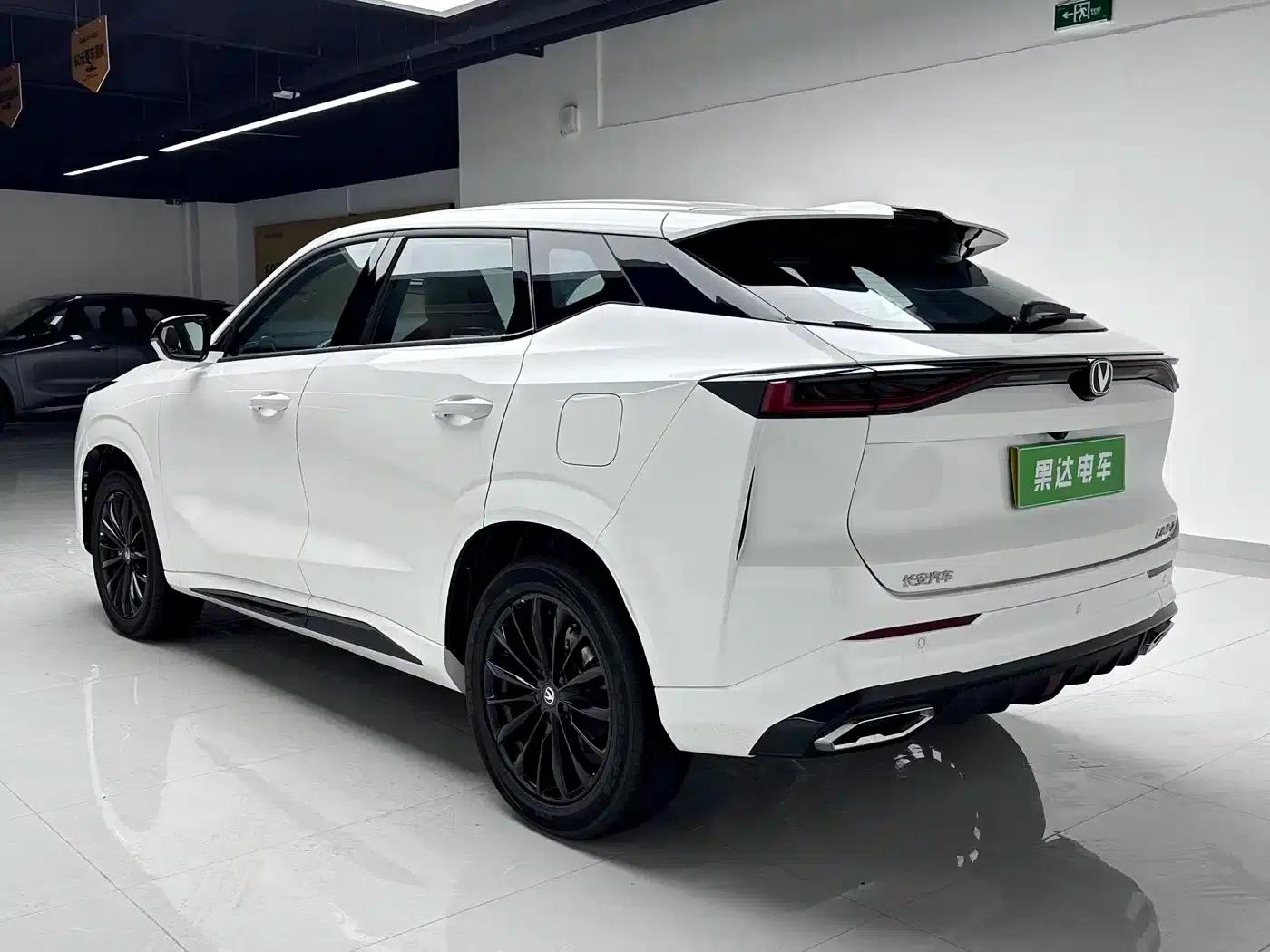 Changan UNI-Z New Energy 2024 Blue Whale Smart Electric iDD 125km Leading Edition — миниатюра 7