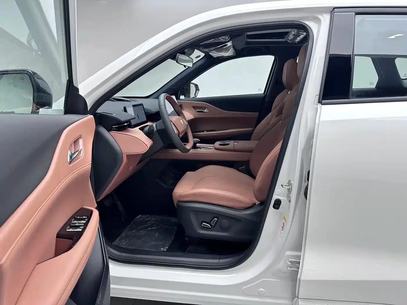 Changan UNI-Z New Energy 2024 Blue Whale Smart Electric iDD 125km Leading Edition — миниатюра 8
