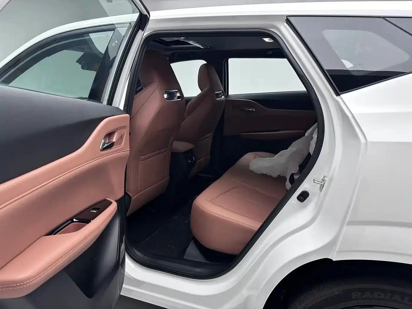 Changan UNI-Z New Energy 2024 Blue Whale Smart Electric iDD 125km Leading Edition — миниатюра 9