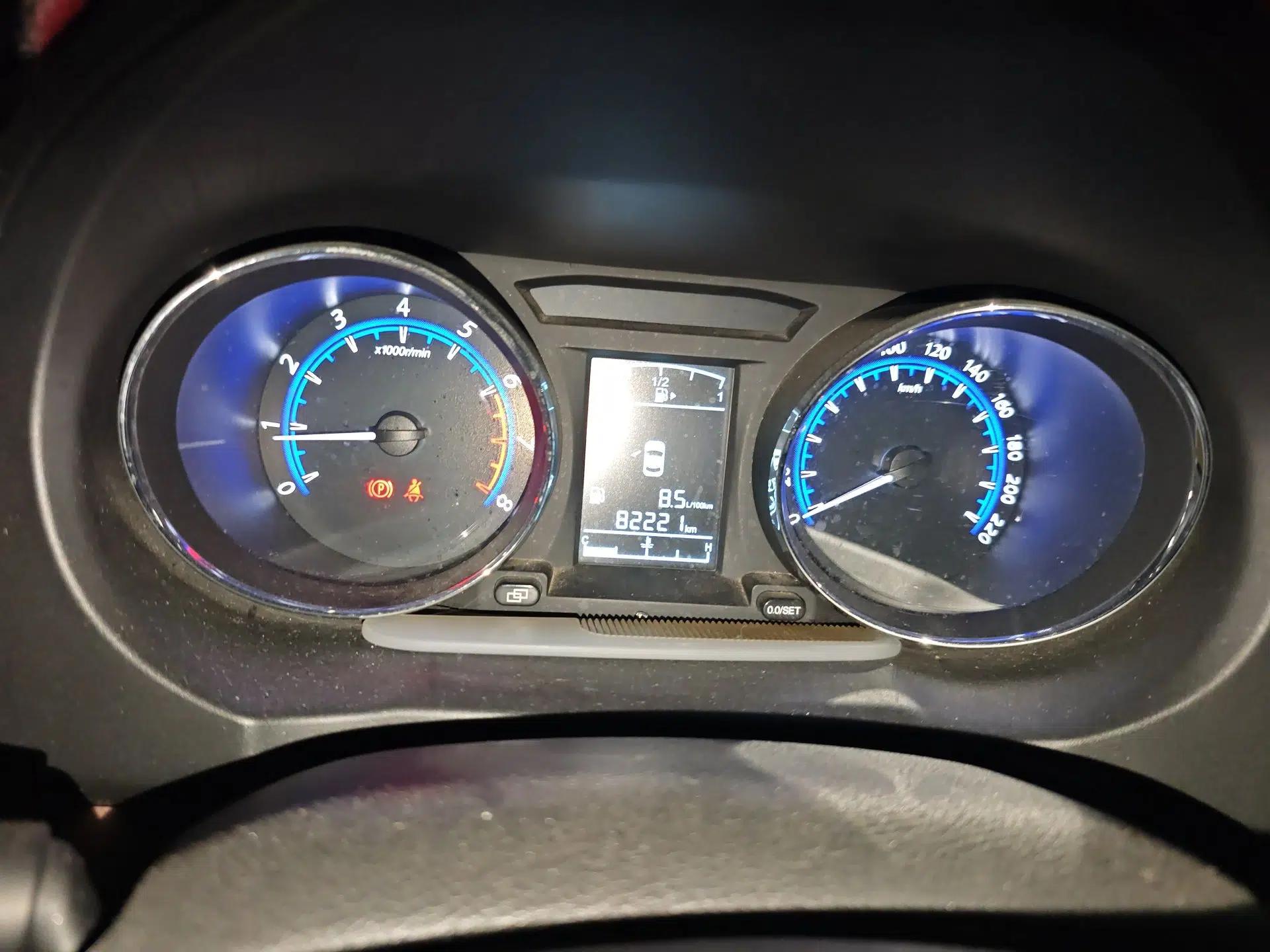 FORTHING SX6 2016 2.0L Manual Luxury Version — миниатюра 12