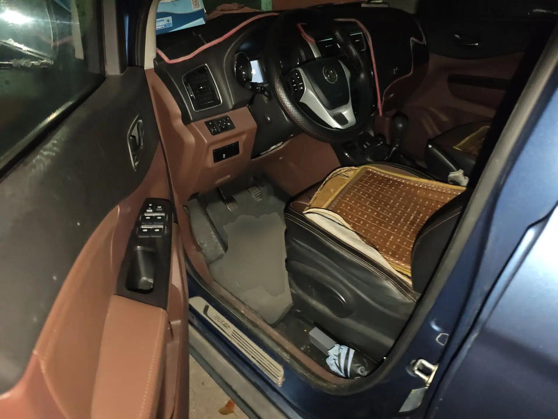 FORTHING SX6 2016 2.0L Manual Luxury Version — миниатюра 17