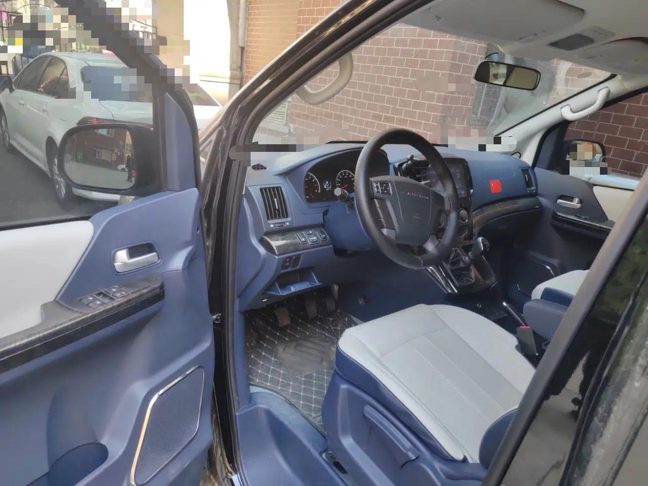 FORTHING Lingzhi PLUS 2024 1.5T Manual Luxury 7-Seater — миниатюра 17