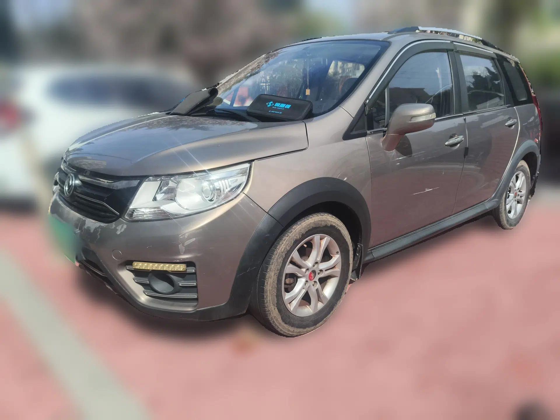 FORTHING Joyear XV 2015 1.6L CVT Luxury Model — миниатюра 1