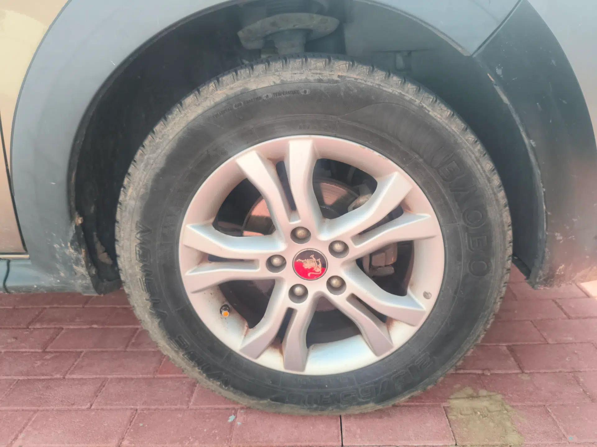FORTHING Joyear XV 2015 1.6L CVT Luxury Model — миниатюра 8