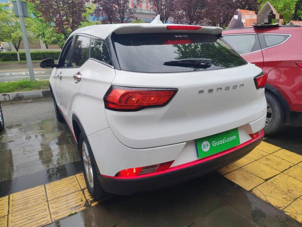 Dongfeng Fengon 500 2022 1.5L CVT Enjoyment Version — миниатюра 4