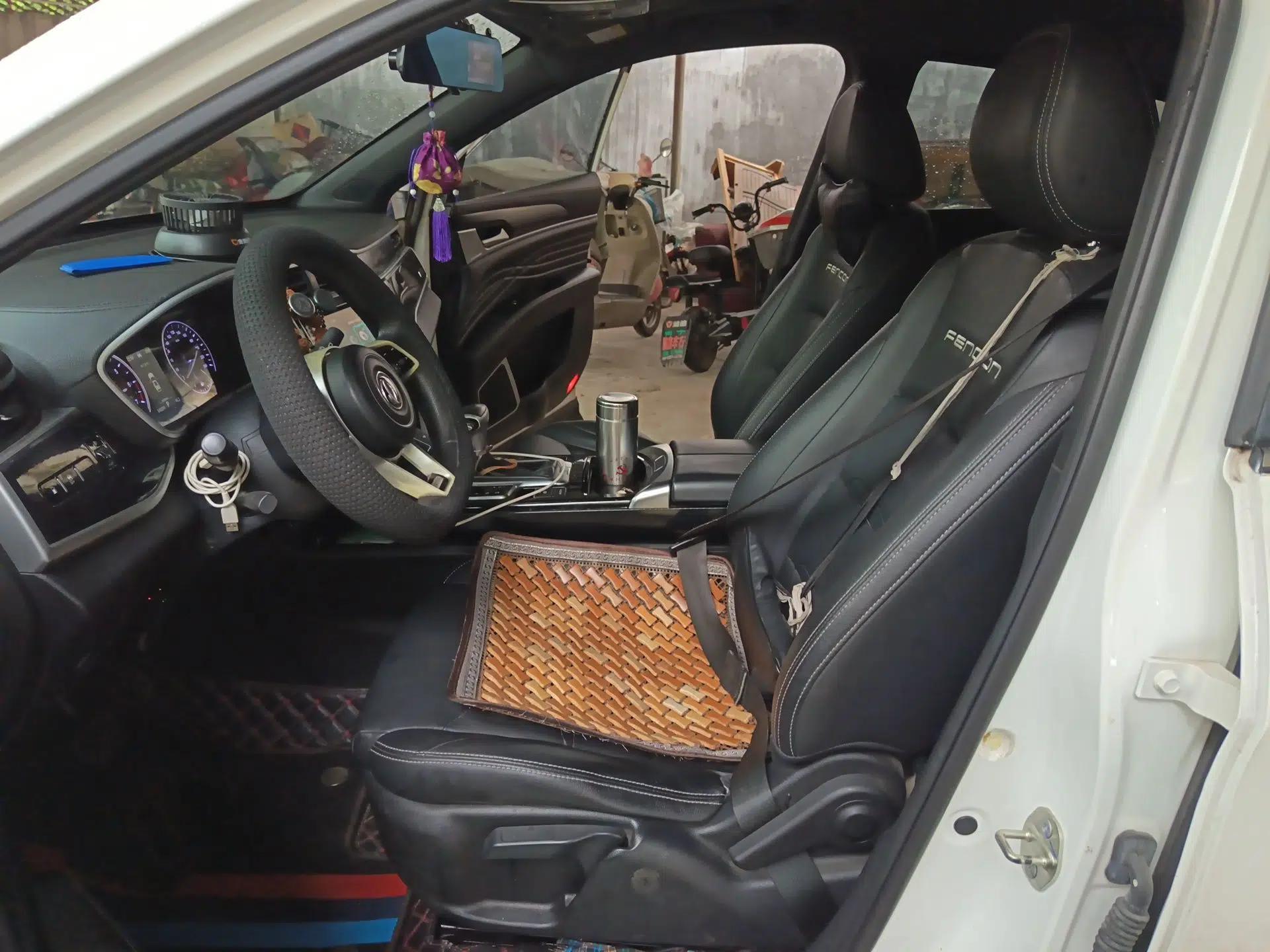 Dongfeng Fengon ix5 2019 220TGDI CVT Zhiya Trim China VI Standard — миниатюра 17