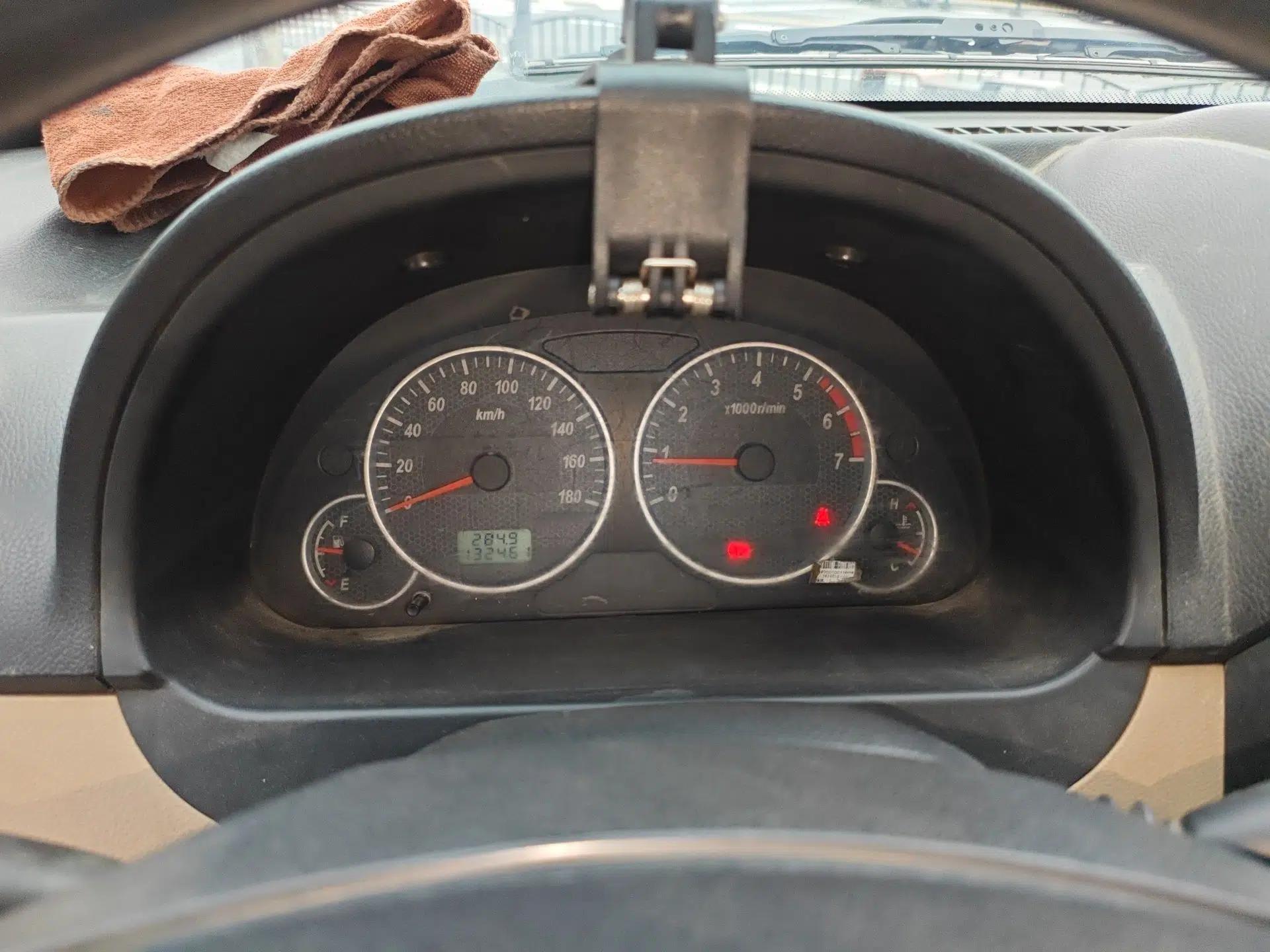 Dongfeng Xiaokang C37 2016 1.5L Standard II DK15-06 — миниатюра 12
