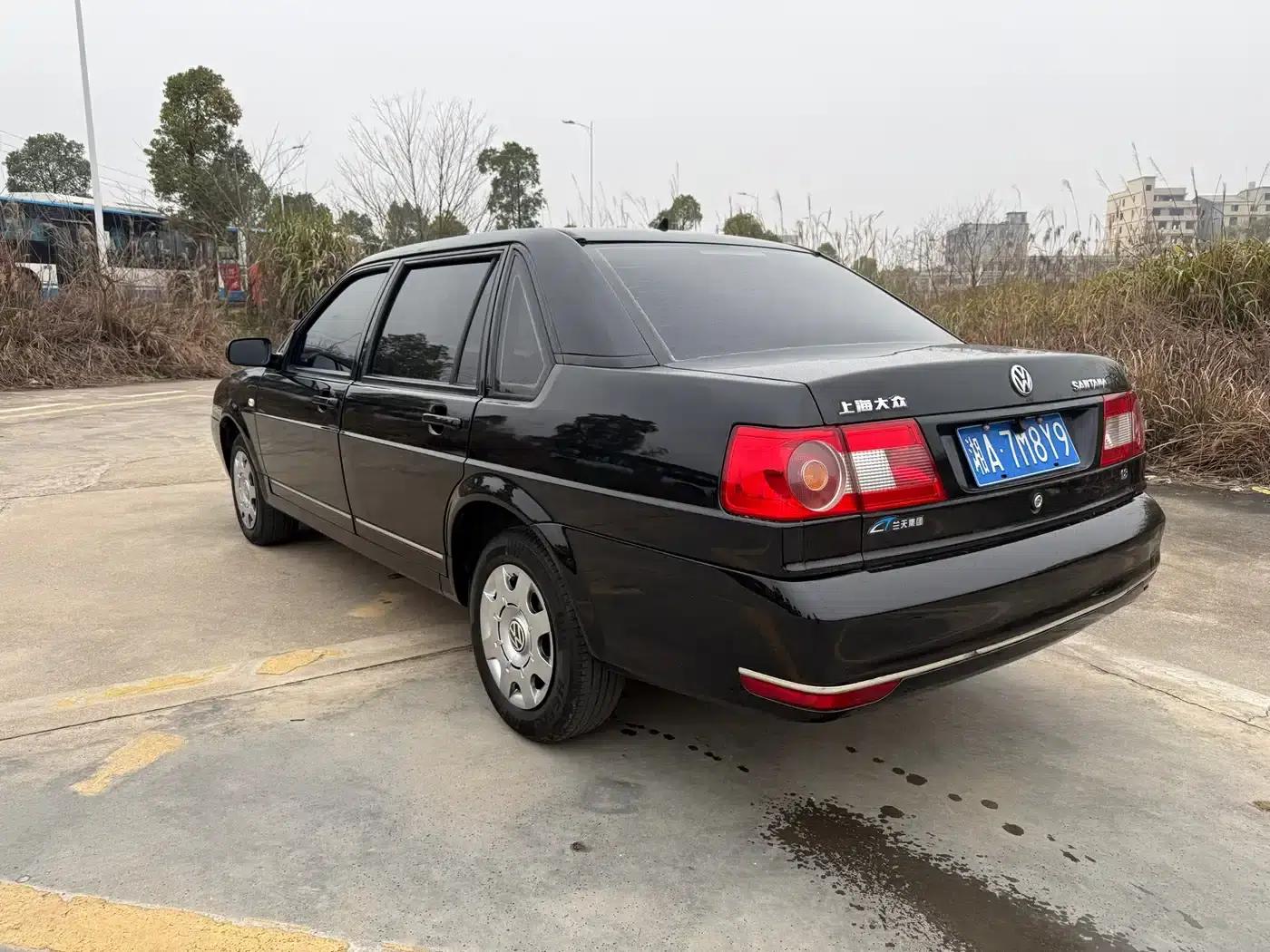 Santana Zhijun 2010 1.6L Manual Comfort Model — миниатюра 6