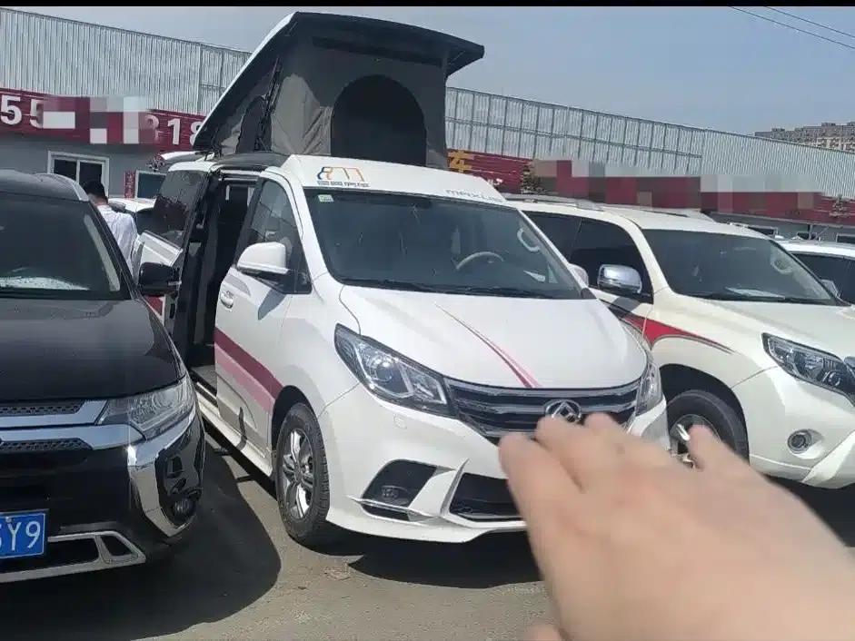 SAIC MAXUS RG10 2019 2.0TGI Pop-Top Camper Van Sunshine Edition — миниатюра 4