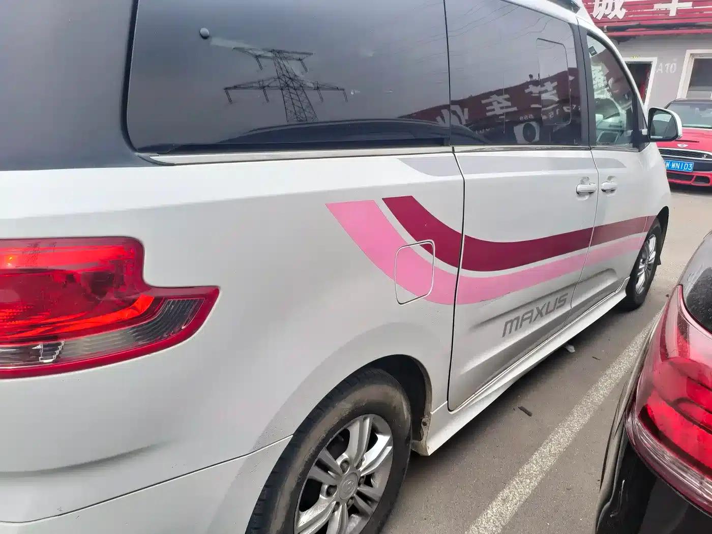 SAIC MAXUS RG10 2019 2.0TGI Pop-Top Camper Van Sunshine Edition — миниатюра 9